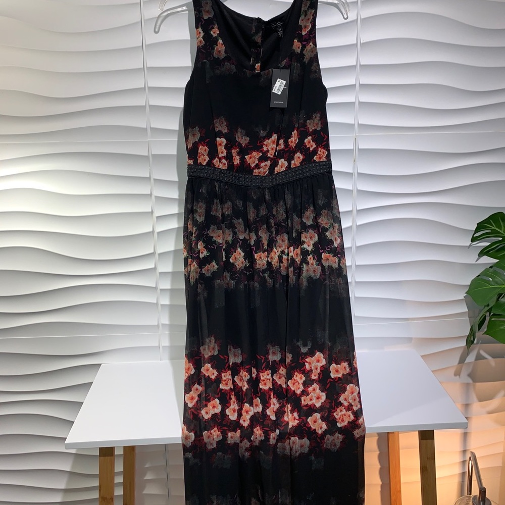 *New* (with tags) Jessica Simpson long dress